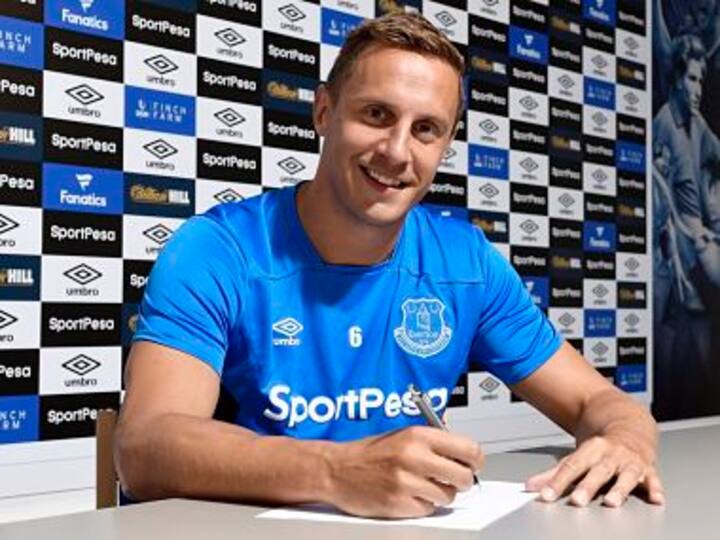 Premier League: Everton captain Phil Jagielka signs one-year contract to extend his stay until 2019 Premier League: Everton captain Phil Jagielka signs one-year contract to extend his stay until 2019