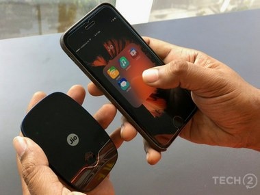 Reliance JioFi dominates data card market in Q2 2017; Huawei left distant second