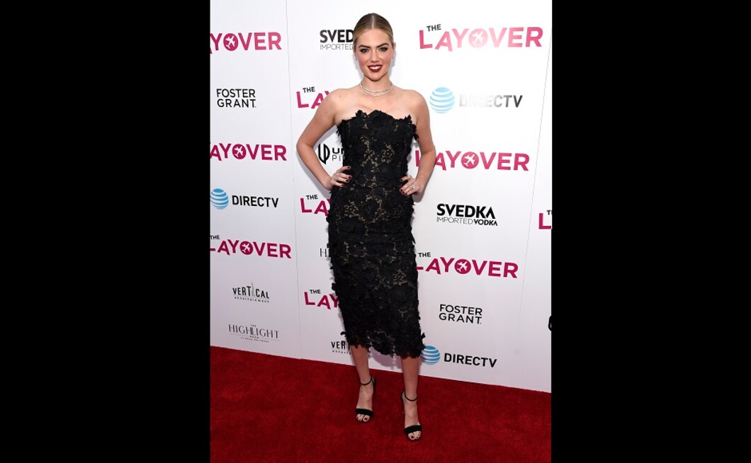 The Layover Kate Upton, Alexandra Daddario and William Macy arrive