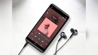 LG V30 leak reveals a G6-like flagship that skips on the second display