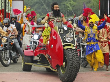 Ram Rahim Singh rape case hearing highlights: Curfew may be imposed in Sirsa, army ready to 'give support' Ram Rahim Singh rape case hearing highlights: Curfew may be imposed in Sirsa, army ready to 'give support'