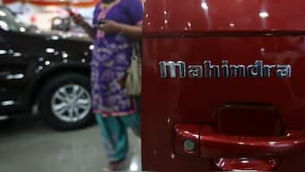 Mahindra Marazzo to feature shark teeth inspired grille, shark fin as antenna