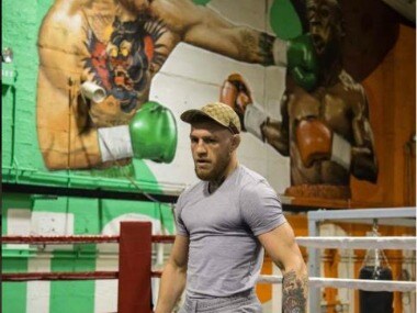 Floyd Mayweather vs Conor McGregor super fight represents battle between past and future of combat sports