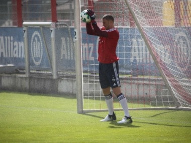 Bundesliga: Bayern Munich's goalkeeper Manuel Neuer out until January after fracturing left foot