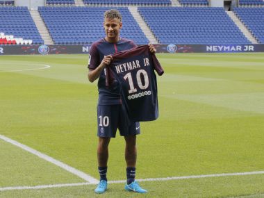 Neymar at PSG: Ligue 1 club sell more than 10,000 shirts on first day to make quick million Neymar at PSG: Ligue 1 club sell more than 10,000 shirts on first day to make quick million