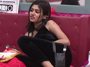 Bigg Boss Tamil: Lawyer files complaint against Kamal Haasan after Oviya's 'suicide attempt' Bigg Boss Tamil: Lawyer files complaint against Kamal Haasan after Oviya's 'suicide attempt'