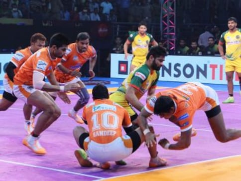 Pro Kabaddi League 2017: Puneri Paltan down Patna Pirates, Jaipur Pink Panthers edge UP Yoddha Pro Kabaddi League 2017: Puneri Paltan down Patna Pirates, Jaipur Pink Panthers edge UP Yoddha