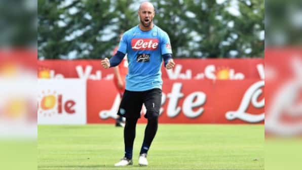 Premier League: Aston Villa sign former Liverpool goalkeeper Pepe Reina on loan as replacement for injured Tom Heaton
