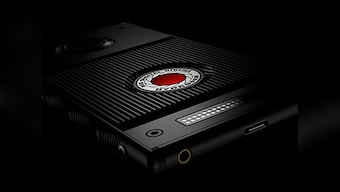 RED Hydrogen One to finally arrive this summer in the US on Verizon and AT&T