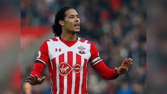Premier League: Virgil van Dijk welcome to return to team, says Southampton teammate Steven Davis