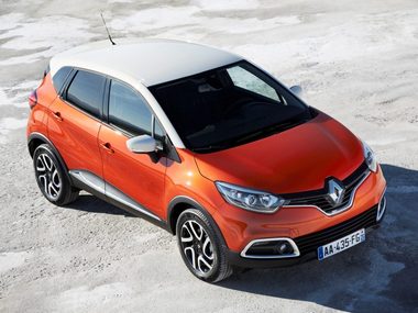 2017 Renault Captur launched in India from Rs 9.99 lakh; positioned as a premium offering over the Duster 2017 Renault Captur launched in India from Rs 9.99 lakh; positioned as a premium offering over the Duster