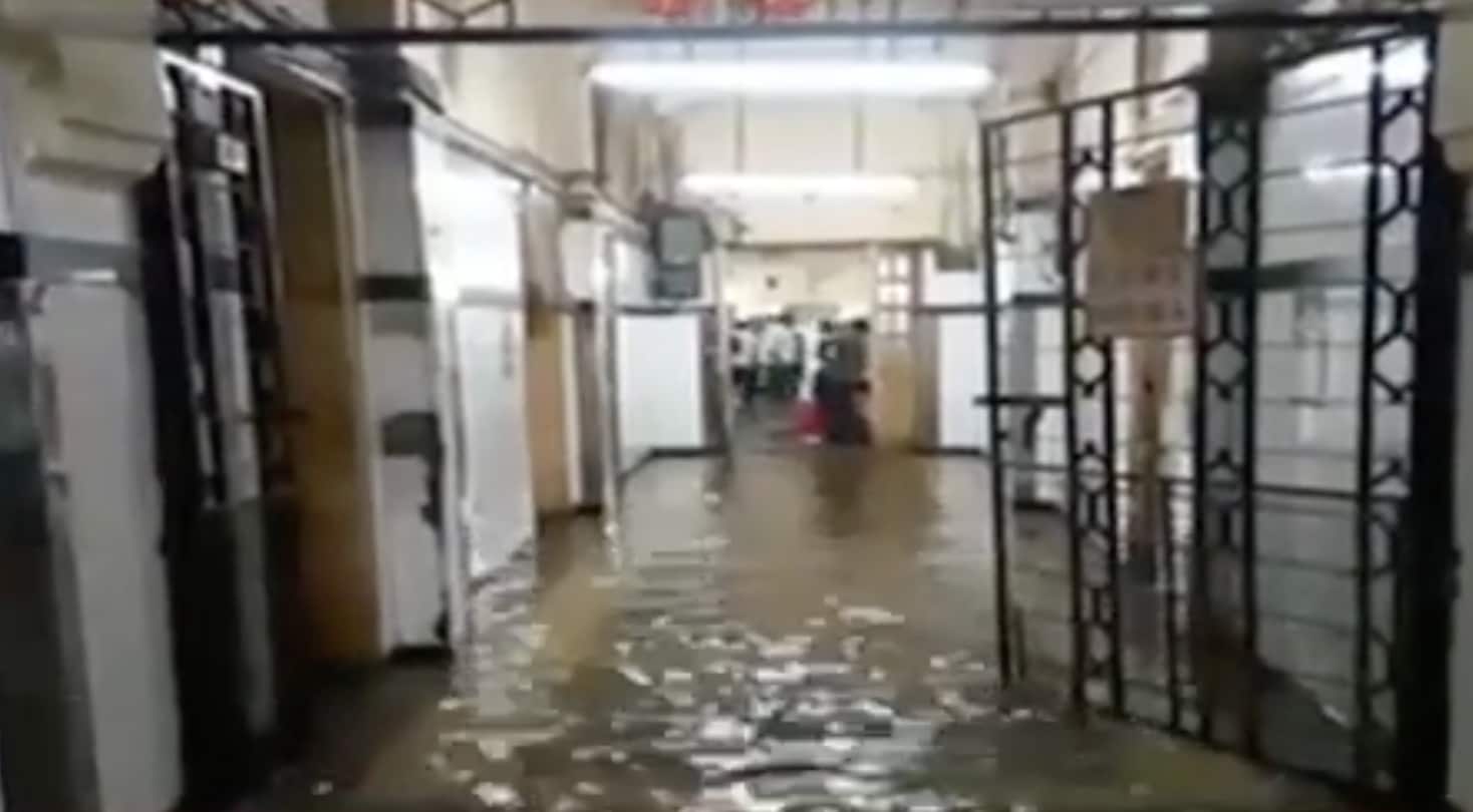 Mumbai Rain KEM Hospital Flooded - Firstpost1468 x 810