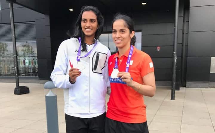 PV Sindhu claims silver after gruelling World Badminton Championships final, Saina Nehwal wins bronze PV Sindhu claims silver after gruelling World Badminton Championships final, Saina Nehwal wins bronze