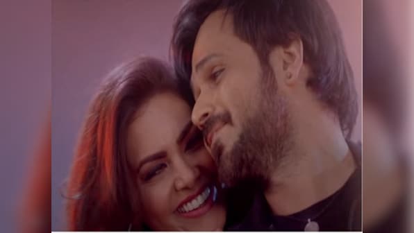 Baadshaho song 'Socha Hai' featuring Emraan Hashmi, Esha Gupta revamps a retro classic