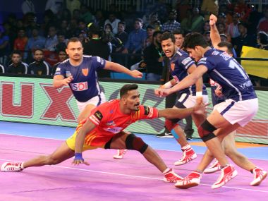 Pro Kabaddi League 2017: Gujarat Fortunegiants top Zone A charts with close win over Dabang Delhi Pro Kabaddi League 2017: Gujarat Fortunegiants top Zone A charts with close win over Dabang Delhi
