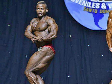South African bodybuilder Sifiso Thabete dies tragically after attempting 'signature back-flip' South African bodybuilder Sifiso Thabete dies tragically after attempting 'signature back-flip'