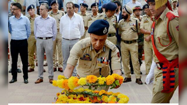 Abdul Rashid, J&K cop killed by militants in Anantnag, given burial ...
