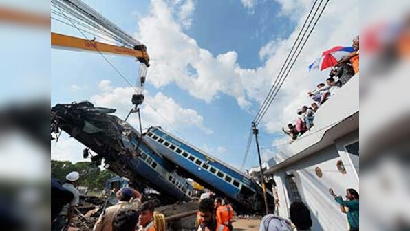 Utkal Express derailment: Railway safety officials inspect accident site