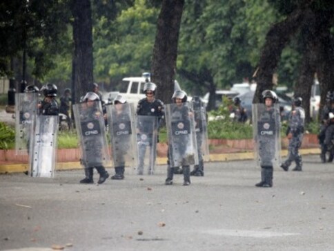 Venezuela: 37 inmates killed, 14 officials wounded in Amazonas prison riot Venezuela: 37 inmates killed, 14 officials wounded in Amazonas prison riot