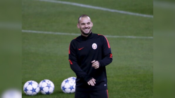 Wesley Sneijder likely to join Netherlands coaching staff under Ronald Koeman after retiring from international football
