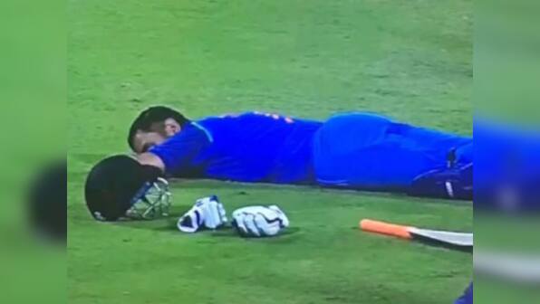 India vs Sri Lanka: The MS Dhoni power nap illustrates how the veteran brings calm amidst chaos