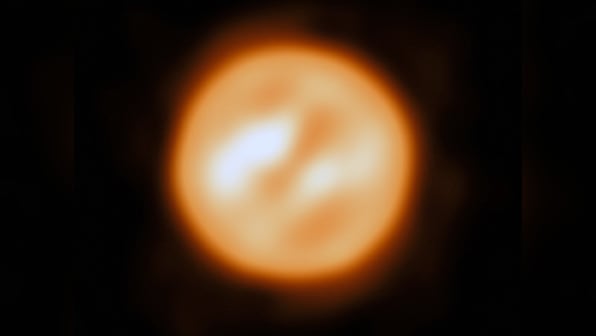 Astronomers capture detailed images of the surface and atmosphere of Antares, a distant, red supergiant