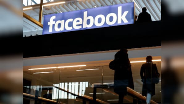Facebook experiments with 'Featured Topic', a feature that curates news based on your interests