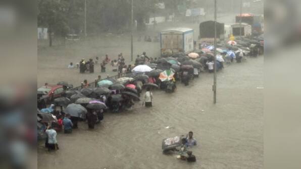 Mumbai rains: Citizens open their homes, hearts to strangers after city comes to a halt