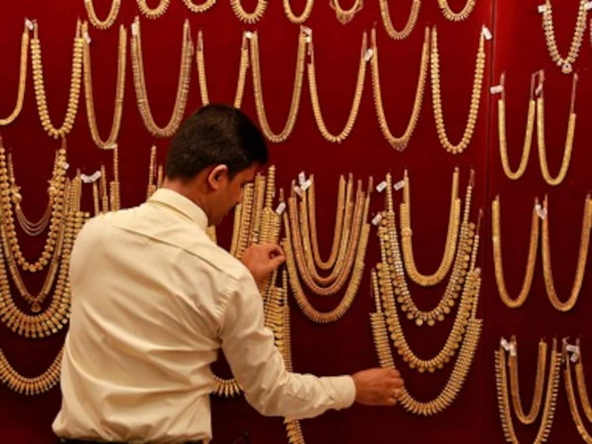 Dhanteras 2023 date, timings details: Buying gold on Dhanteras? Check Gold  purchase muhurat & buying options - Times of India