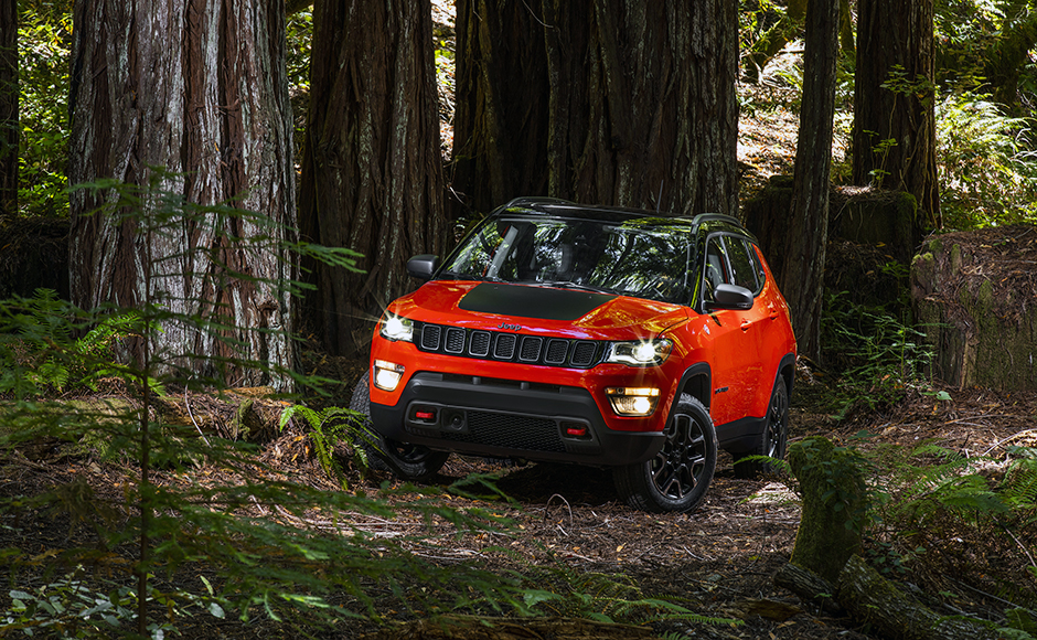 Fiat Chrysler Automobiles launches the Jeep Compass in India with prices starting at Rs. 14.95 lakh Fiat Chrysler Automobiles launches the Jeep Compass in India with prices starting at Rs. 14.95 lakh