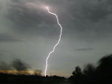 Lightning kills three labourers in Haryana's Charkhi Dadri district; bodies sent for postmortem Lightning kills three labourers in Haryana's Charkhi Dadri district; bodies sent for postmortem