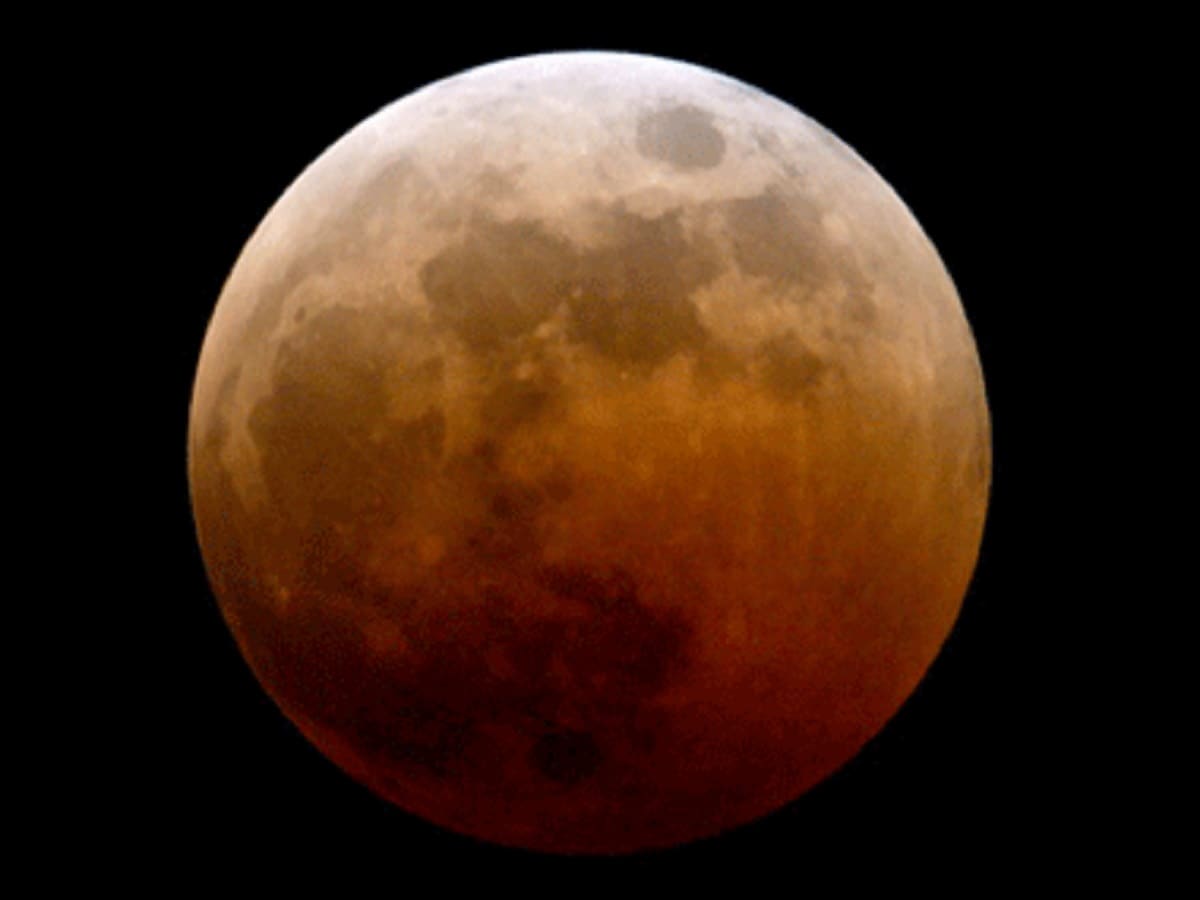 First partial lunar eclipse of this year to be seen today from across
