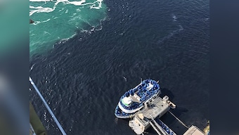 Niagara Falls: Foul-smeling sewer sludge turns water black; alarms businesses, tourists