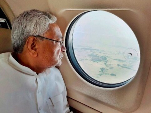 Narendra Modi's Bihar visit today to survey flood-hit regions is likely to wash out Lalu's 'BJP Bhagao' rally Narendra Modi's Bihar visit today to survey flood-hit regions is likely to wash out Lalu's 'BJP Bhagao' rally