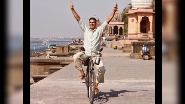 Padman poster: Akshay Kumar channels carefree vibe in Arunachalam Muruganantham biopic
