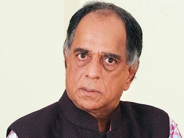 Pahlaj Nihalani to take CBFC to court for delaying certification, ordering multiple cuts for his film Rangeela Raja Pahlaj Nihalani to take CBFC to court for delaying certification, ordering multiple cuts for his film Rangeela Raja