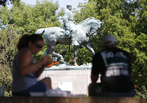 University of Texas to remove statues of Robert E Lee, other Confederate figures University of Texas to remove statues of Robert E Lee, other Confederate figures