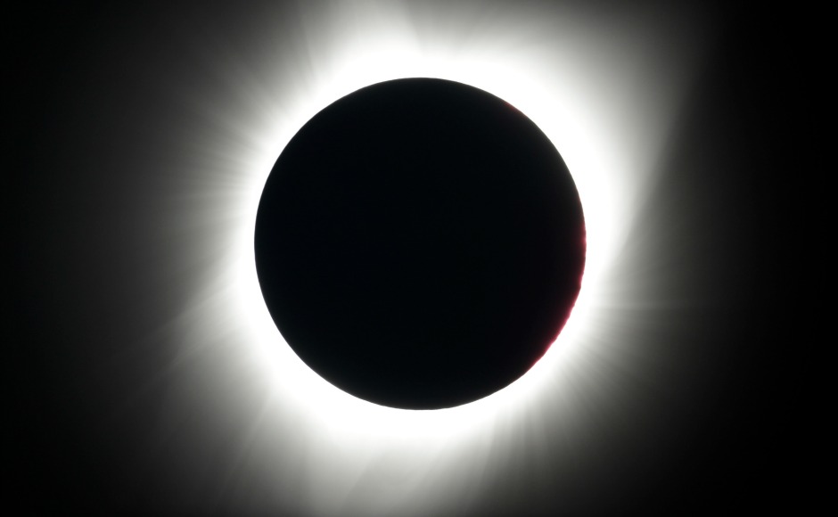 'Great American Eclipse': Thousands throng US streets to witness historic event 'Great American Eclipse': Thousands throng US streets to witness historic event