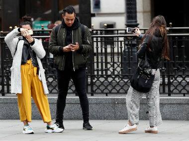 Increased dependancy on phones can lead to separation anxiety or 'nomophobia',  says study