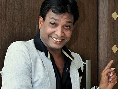 Sunil Pal accuses director Anees Bazmee of non-payment of dues in Facebook video Sunil Pal accuses director Anees Bazmee of non-payment of dues in Facebook video