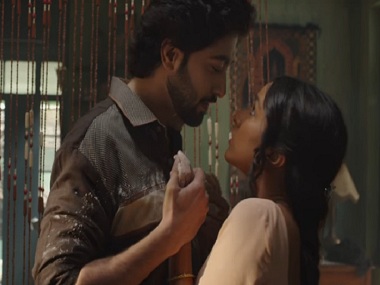 Haseena Parkar new song 'Tere Bina' explores love life of Shraddha Kapoor's titular character Haseena Parkar new song 'Tere Bina' explores love life of Shraddha Kapoor's titular character