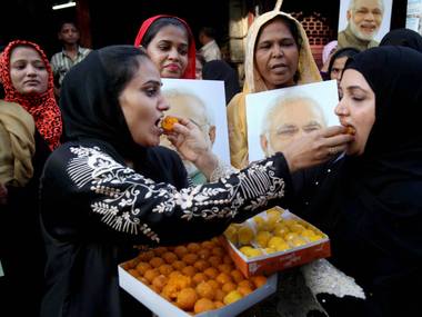 Triple talaq verdict: Supreme Court wins accolades for 'historic' judgement towards women's equality Triple talaq verdict: Supreme Court wins accolades for 'historic' judgement towards women's equality