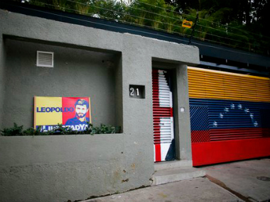 Venezuela unrest: Two Opposition leaders imprisoned for violating terms of house arrest Venezuela unrest: Two Opposition leaders imprisoned for violating terms of house arrest