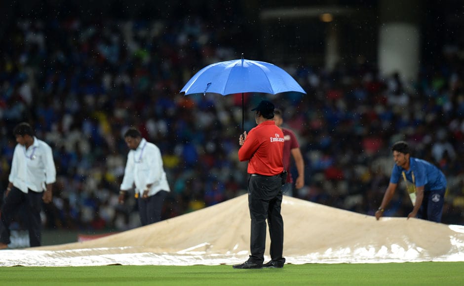 After team India set Australia a competitive target of 282, the rains interrupted the game for more than two hours. The groundstaff covered the playing area and multiple super soppers were made operational. The match resumed with a revised target with the visitors requiring 164 in 21 overs. AFP After team India set Australia a competitive target of 282, the rains interrupted the game for more than two hours. The groundstaff covered the playing area and multiple super soppers were made operational. The match resumed with a revised target with the visitors requiring 164 in 21 overs. AFP