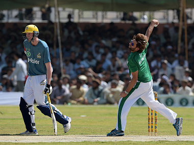 Shahid Afridi, Inzamam-ul-Haq bat for peace in ex-Taliban stronghold of Miranshah with cricket Shahid Afridi, Inzamam-ul-Haq bat for peace in ex-Taliban stronghold of Miranshah with cricket