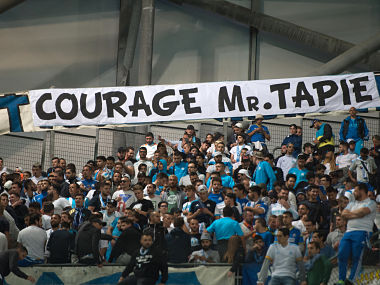Ligue 1: Marseille honour cancer-stricken Bernard Tapei with win; Neymar-less Paris Saint-Germain held Ligue 1: Marseille honour cancer-stricken Bernard Tapei with win; Neymar-less Paris Saint-Germain held