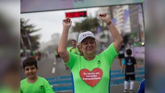 Brazilian with transplanted heart from German Olympian participates in road race in Rio de Janeiro