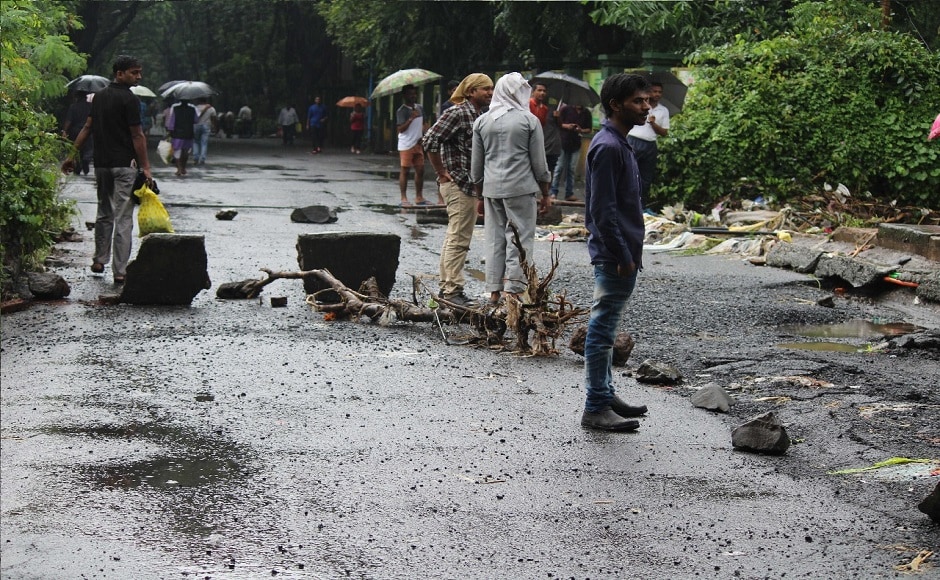 The municipal body was on its toes, in view of the warnings issued about the inclement weather. At least 35,000 BMC officials have been deployed across the city to ensure that public services can function normally despite Wednesday's torrential rainfal. Firstpost/ Suraj Prasad