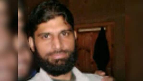 Abu Ismail's killing: Authorities issue prohibitory orders in Srinagar, snap internet services