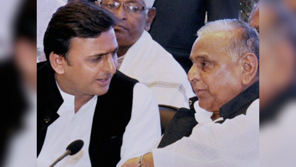 Akhilesh Yadav invites Mulayam Singh to Samajwadi Party meet; seeks reconciliation ahead of national conference